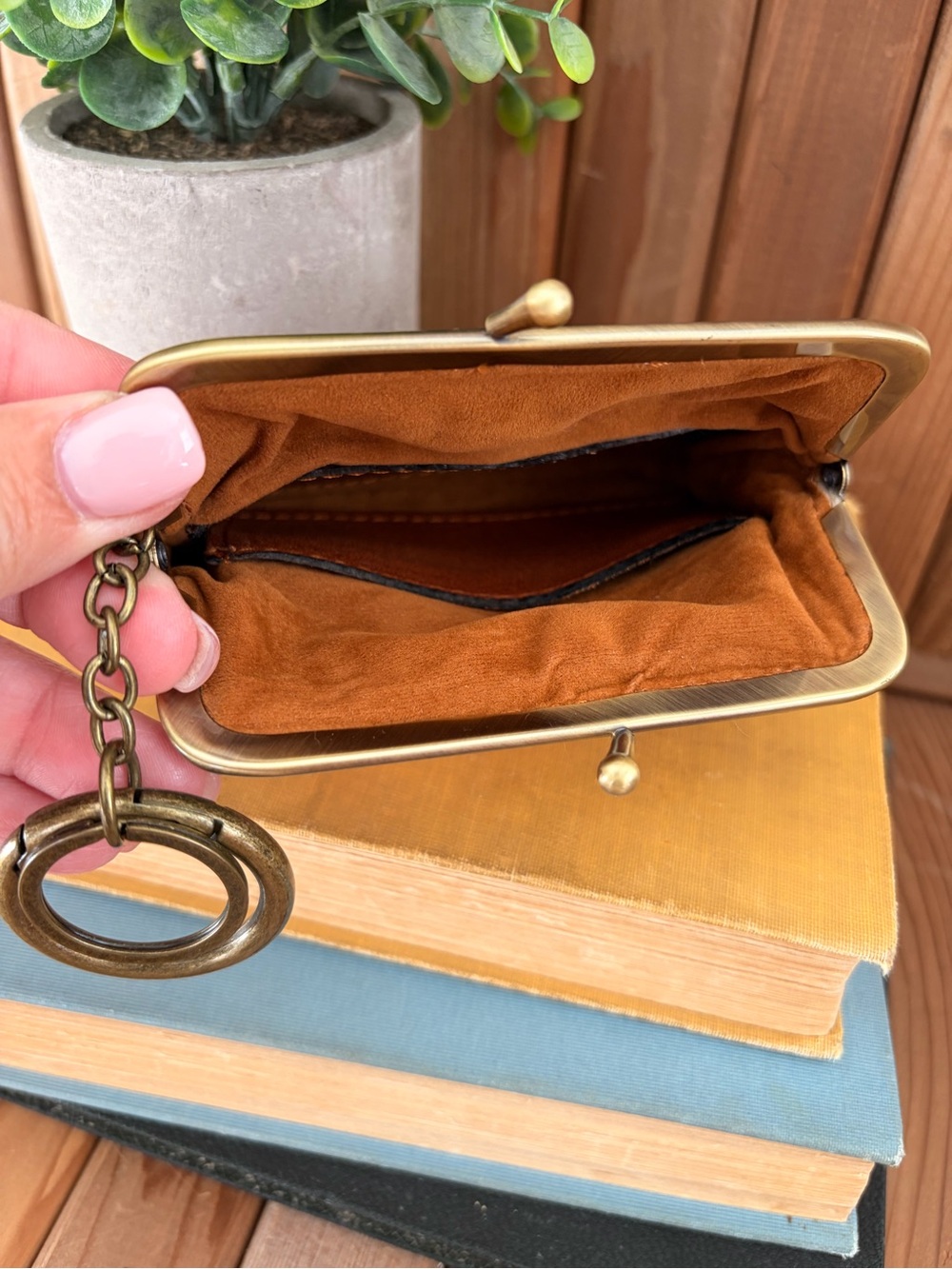 Patricia Nash Chestnut Brown Leather Kiss-Lock Coin Purse - Picture 6 of 7